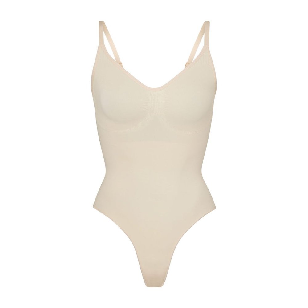 CT599a Skims NWOT Seamless Sculpt Thong Bodysuit Sand L/XL